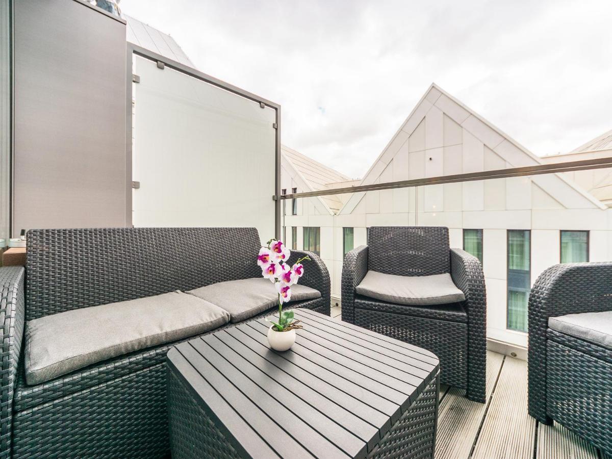 Flatbook - City Center Apartments Granaria With Parking Gdansk Exterior photo